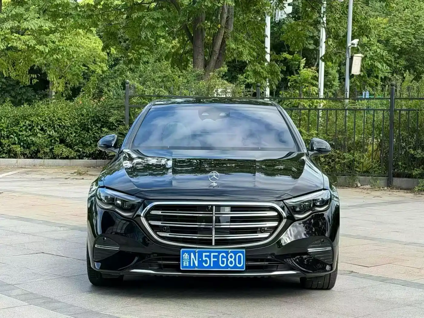 Фото 1 - Mercedes-Benz E-Class