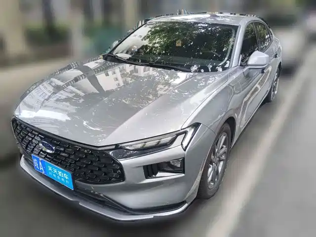 Ford Mondeo 2025 2.0T EcoBoost Luxury — фото 1