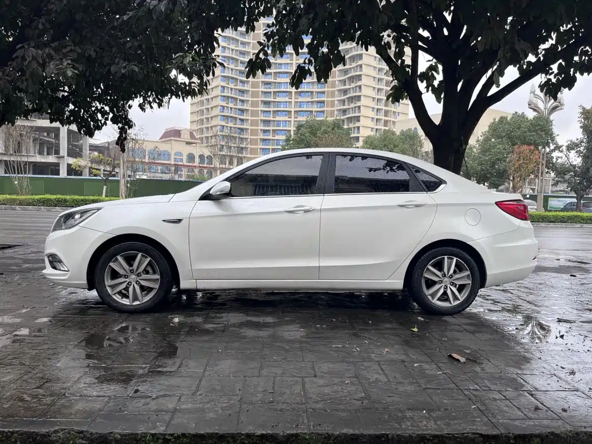 Changan Eado 2015 2015 1.6L Manual Elite (China IV)