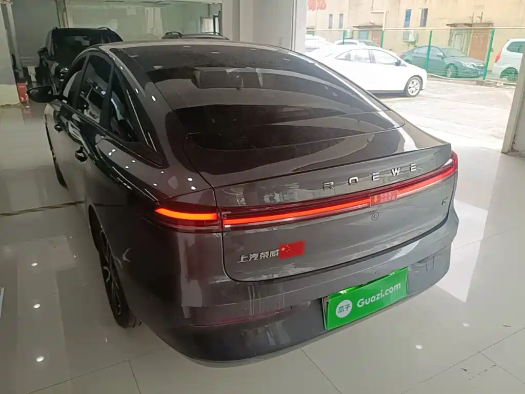 Фото 5 - Roewe D6