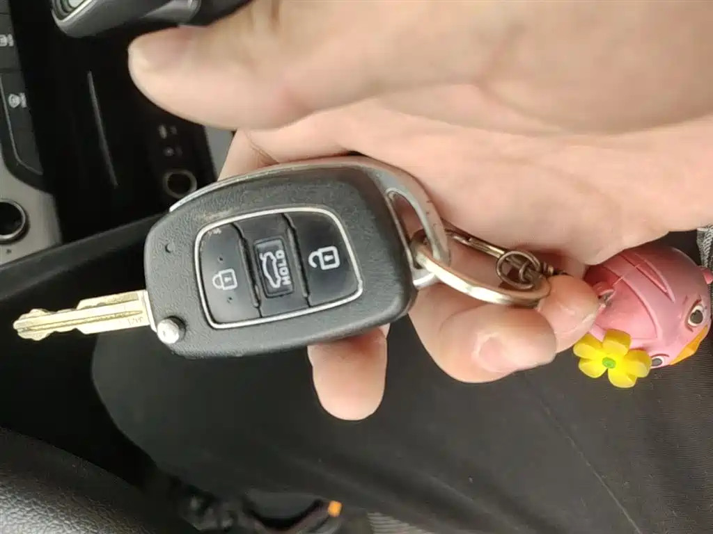 Hyundai Elantra 2016 Model 1.6L Automatic Smart Elite фото 17