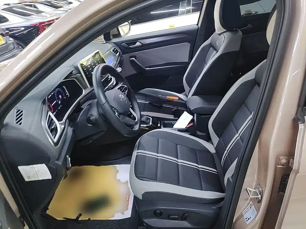 Volkswagen T-Roc, миниатюра 15