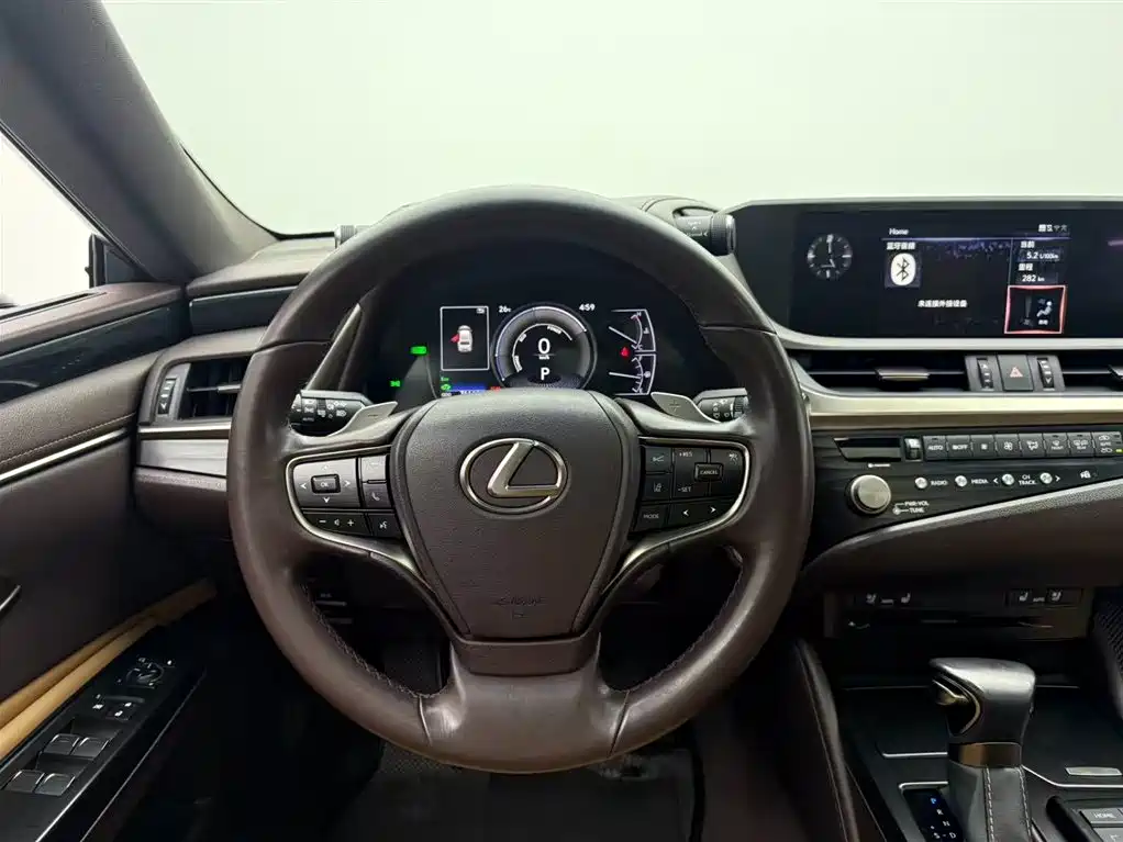 Lexus ES 2020 300h Ultimate Edition фото 5