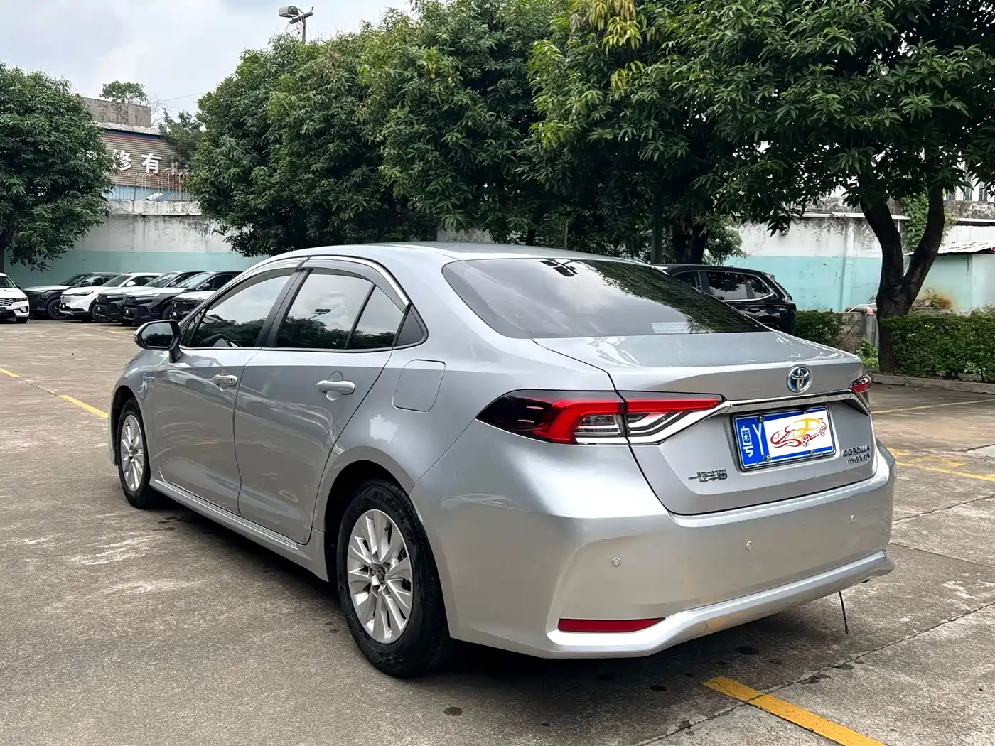 Toyota Corolla 2023 1.8L Smart Hybrid Dual Engine Pioneer Edition фото 9