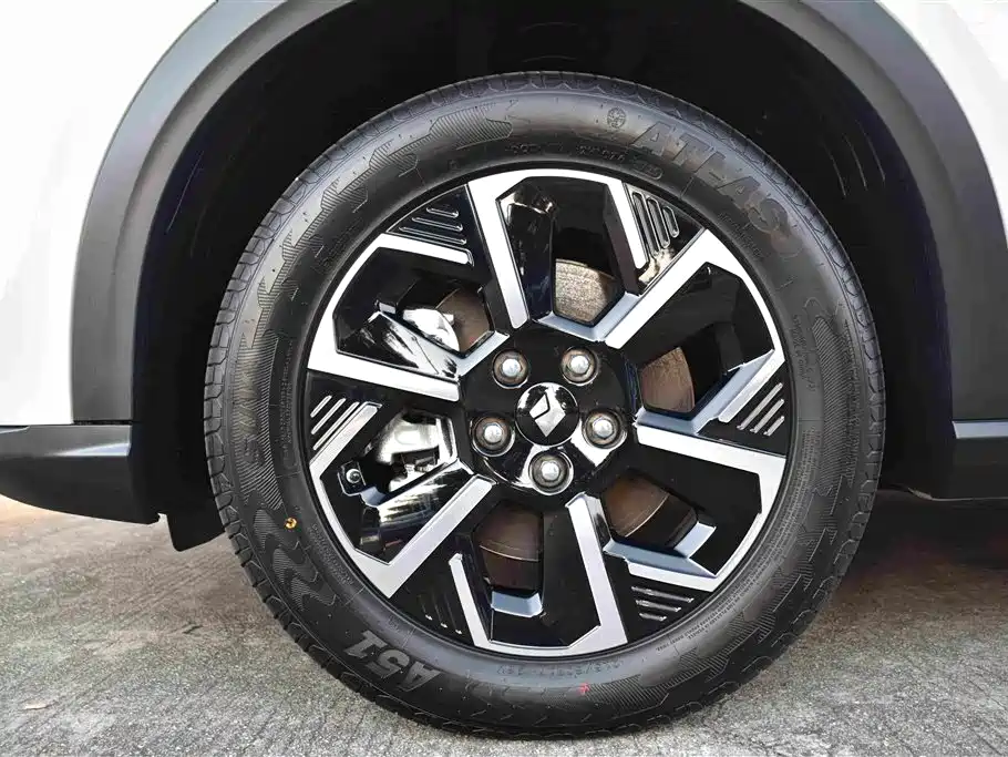 Baojun E6 2026 2026 Model 500km Enjoy Edition