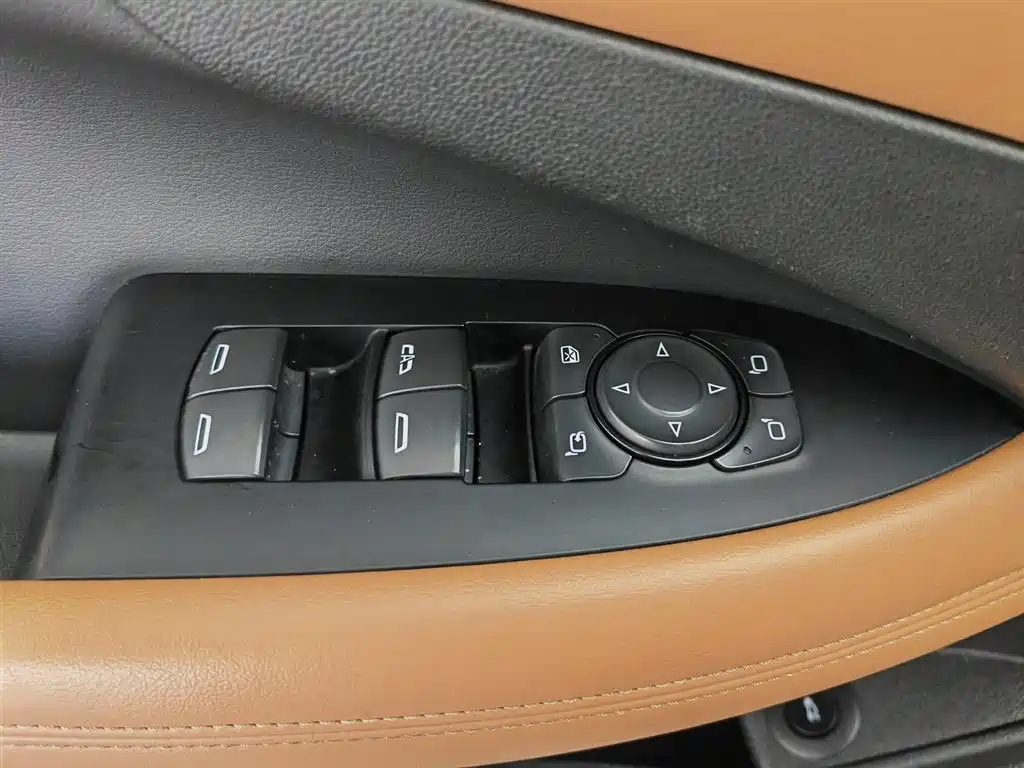 Buick LaCrosse 2016 Model 28T Elite фото 9
