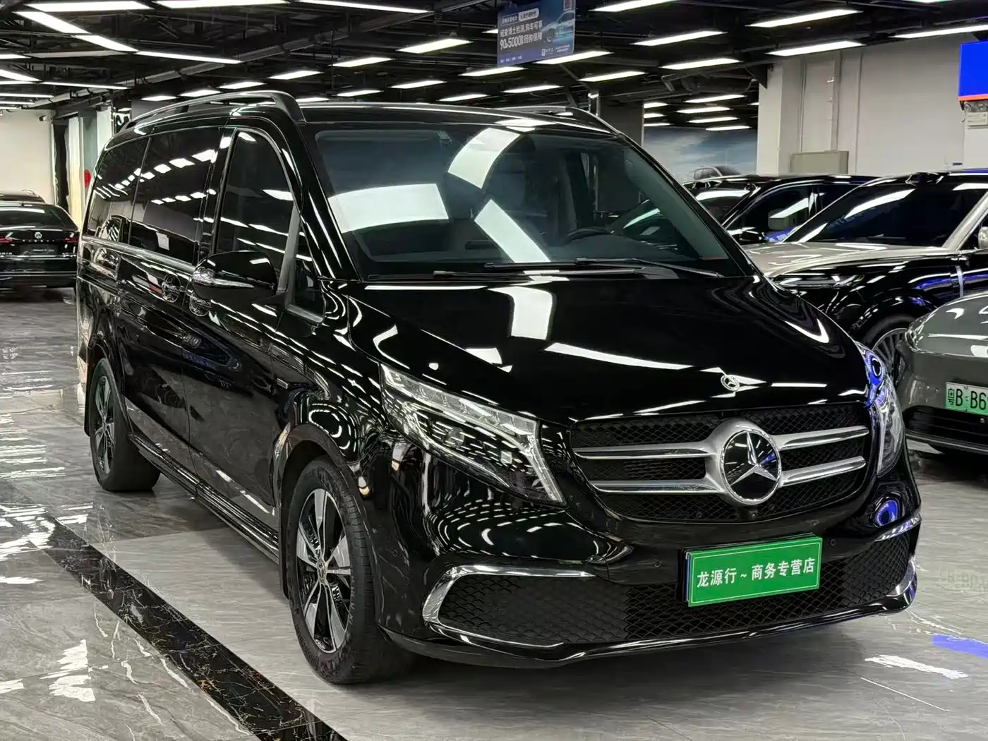 Mercedes-Benz V-Class 2021 V 260 Premium Edition фото 3