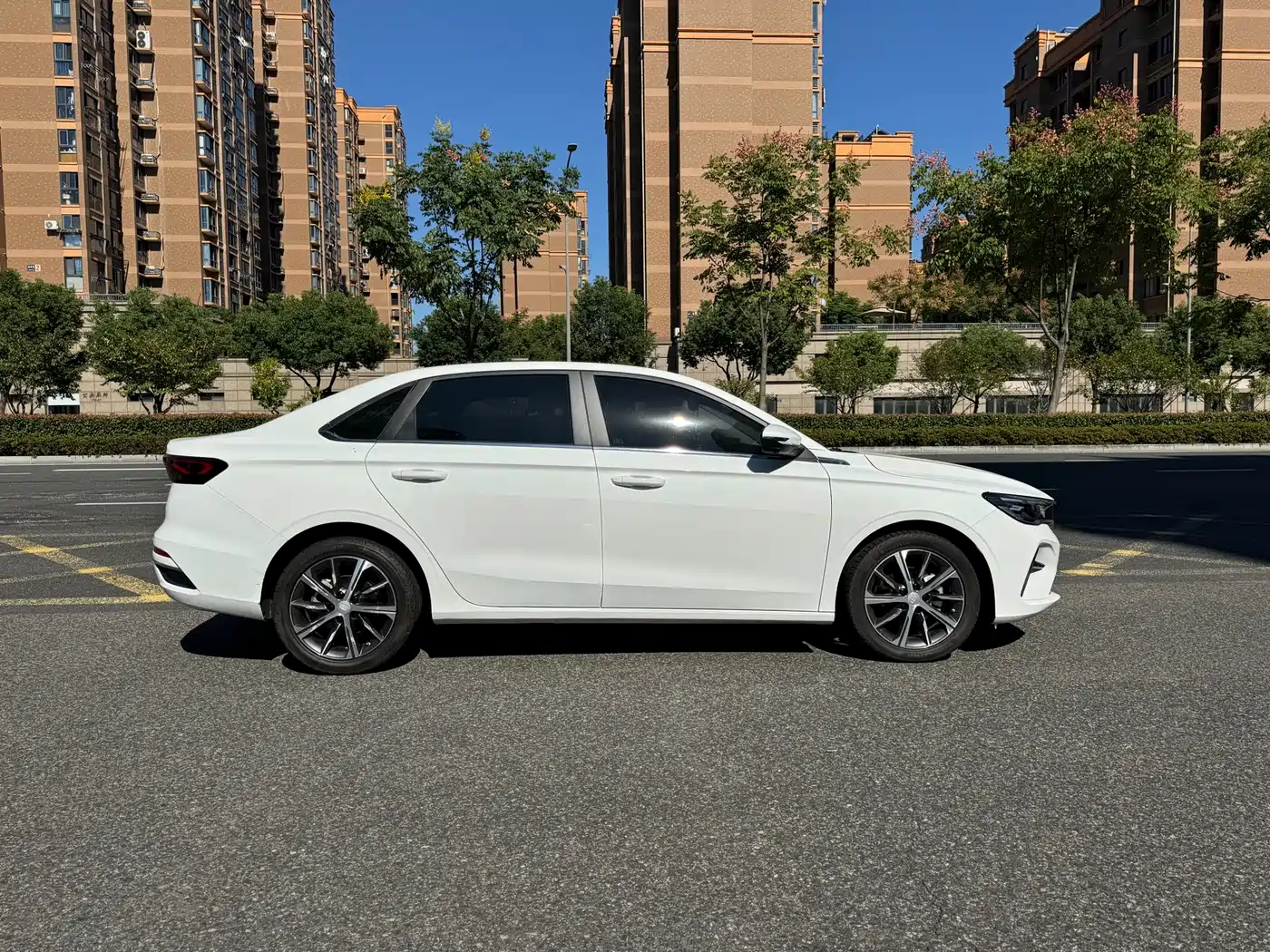 Photo 10 - Geely Emgrand
