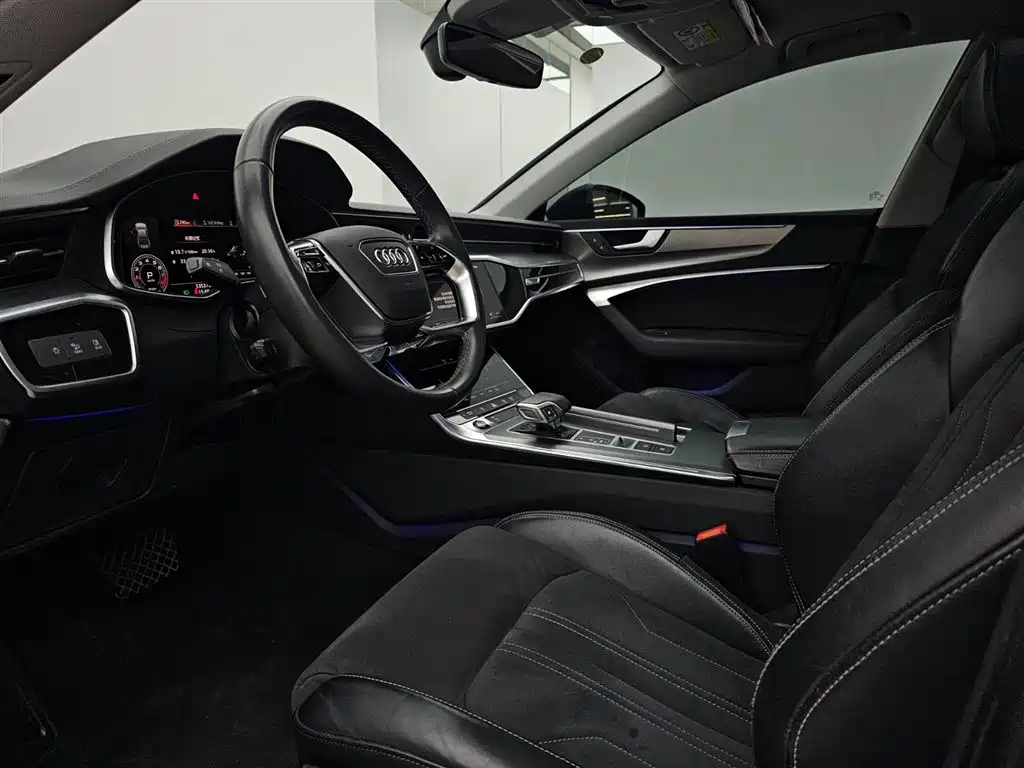 Audi A7L 2022 45 TFSI S-line Dream Builder Crystal Package фото 7
