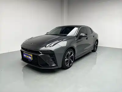 Lynk & Co 03
