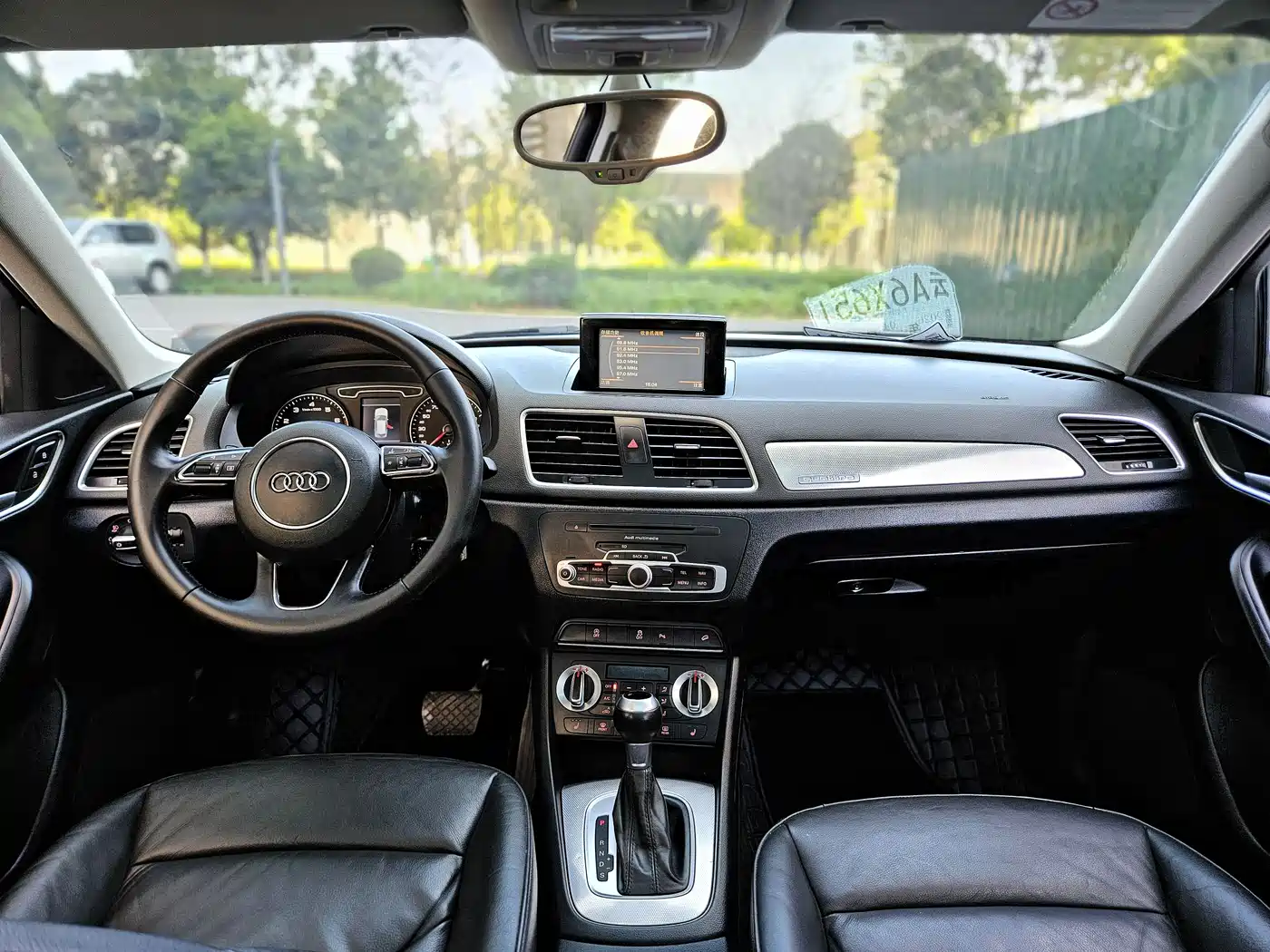 Audi Q3 2015 35 TFSI quattro Technology фото 7