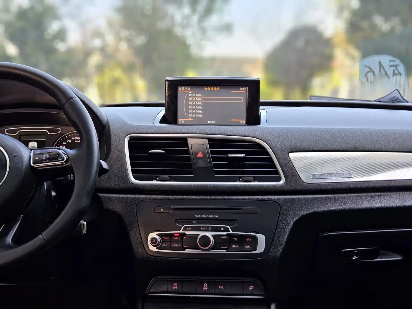 Audi Q3 2015 35 TFSI quattro Technology фото 15