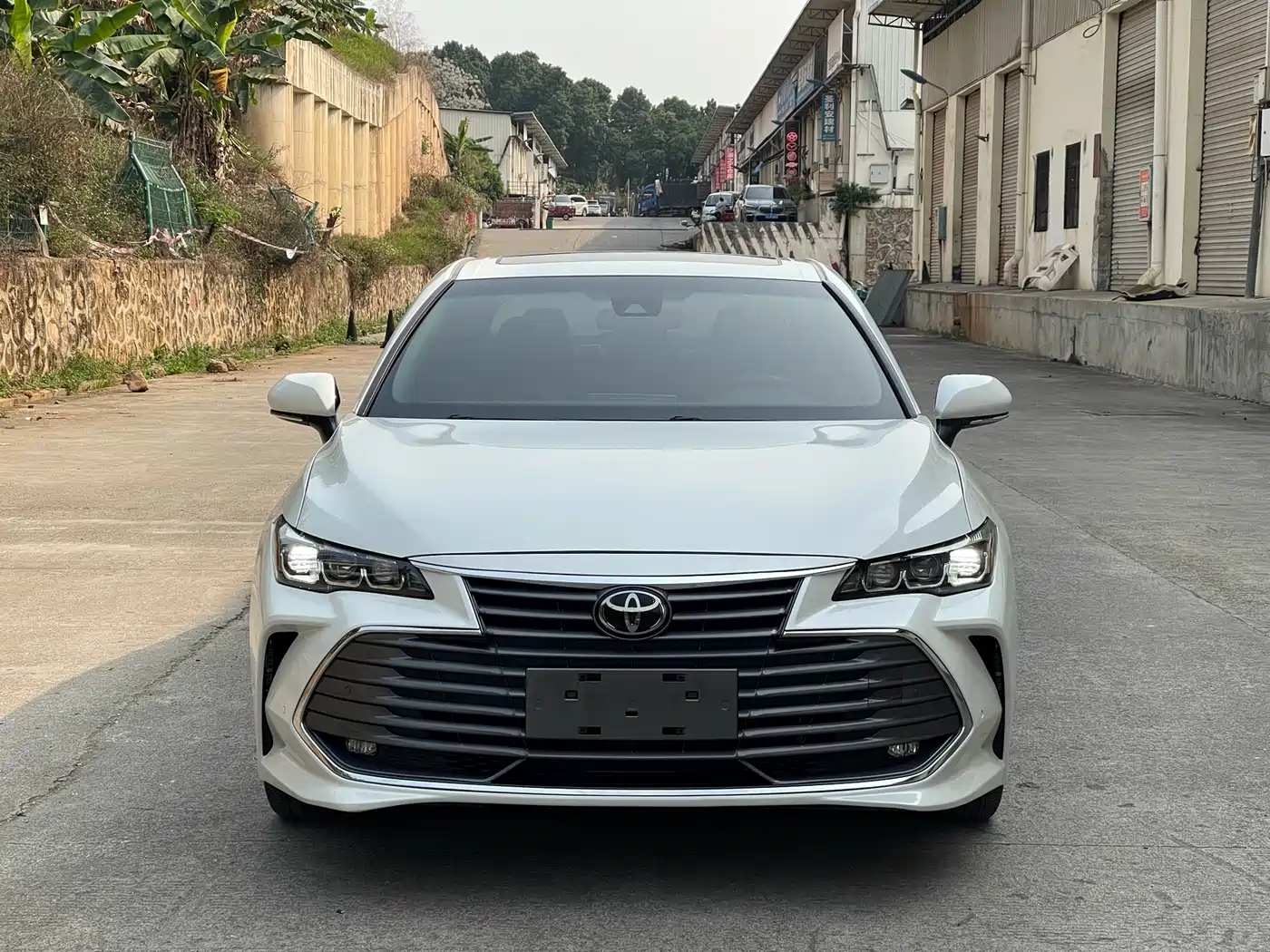 Toyota Avalon 2021 2.5L Luxury Edition фото 2
