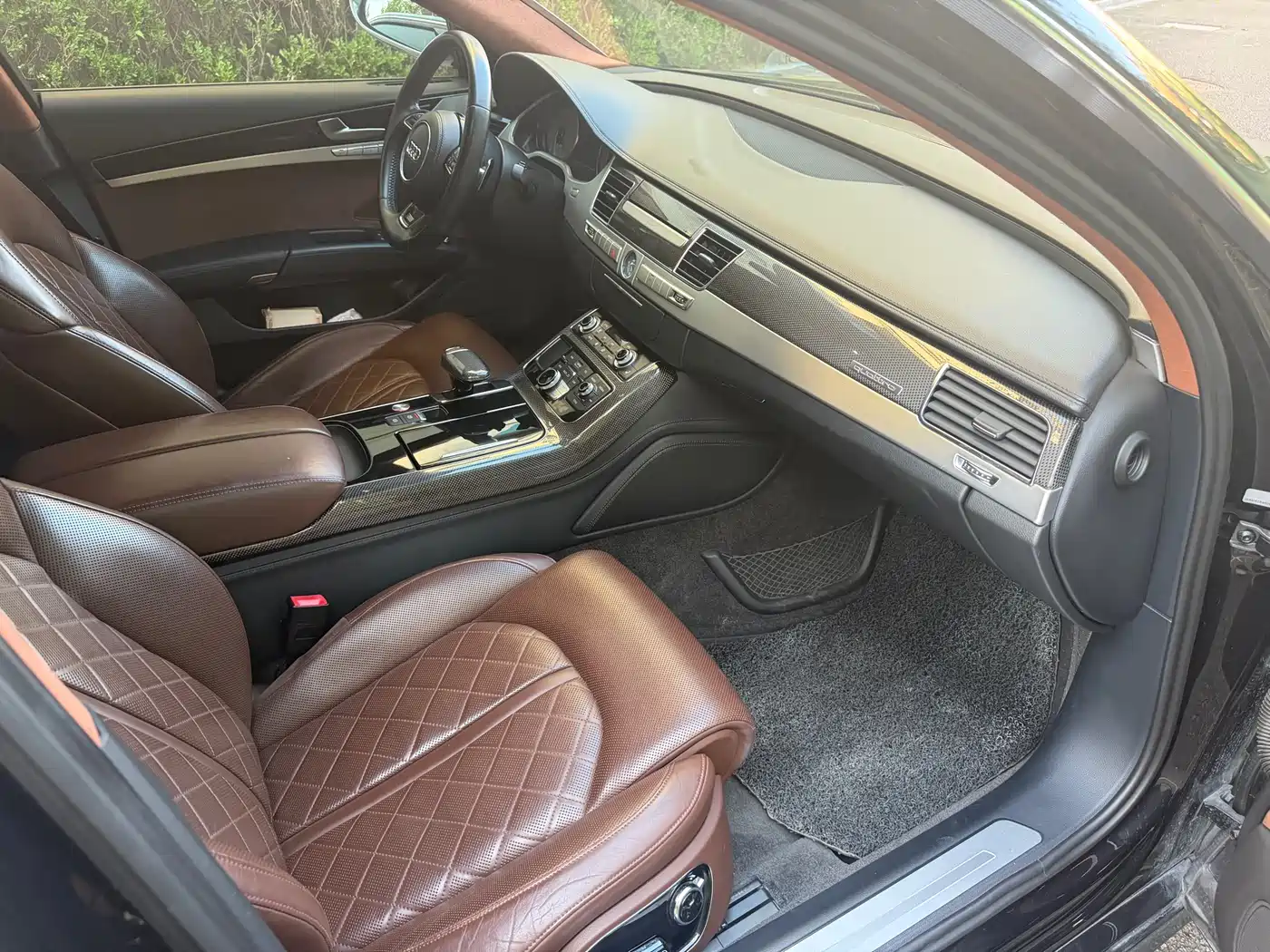 Audi S8 2013 S8 4.0TFSI quattro фото 7