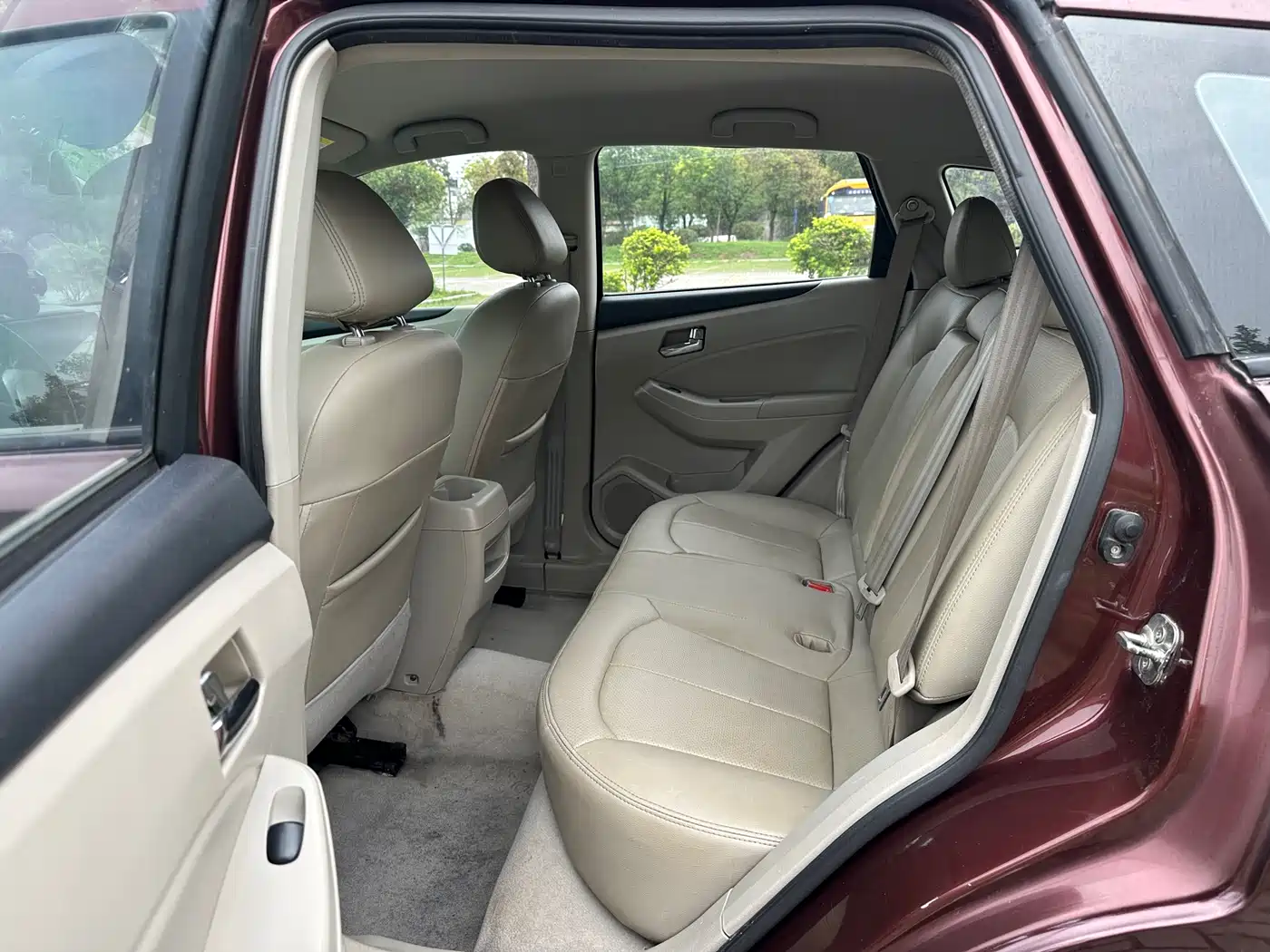 Venucia T70 2015 2015 2.0L CVT Ruixing Edition