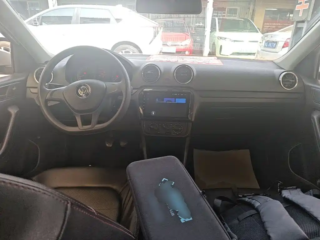 Фото 10 - Volkswagen Jetta