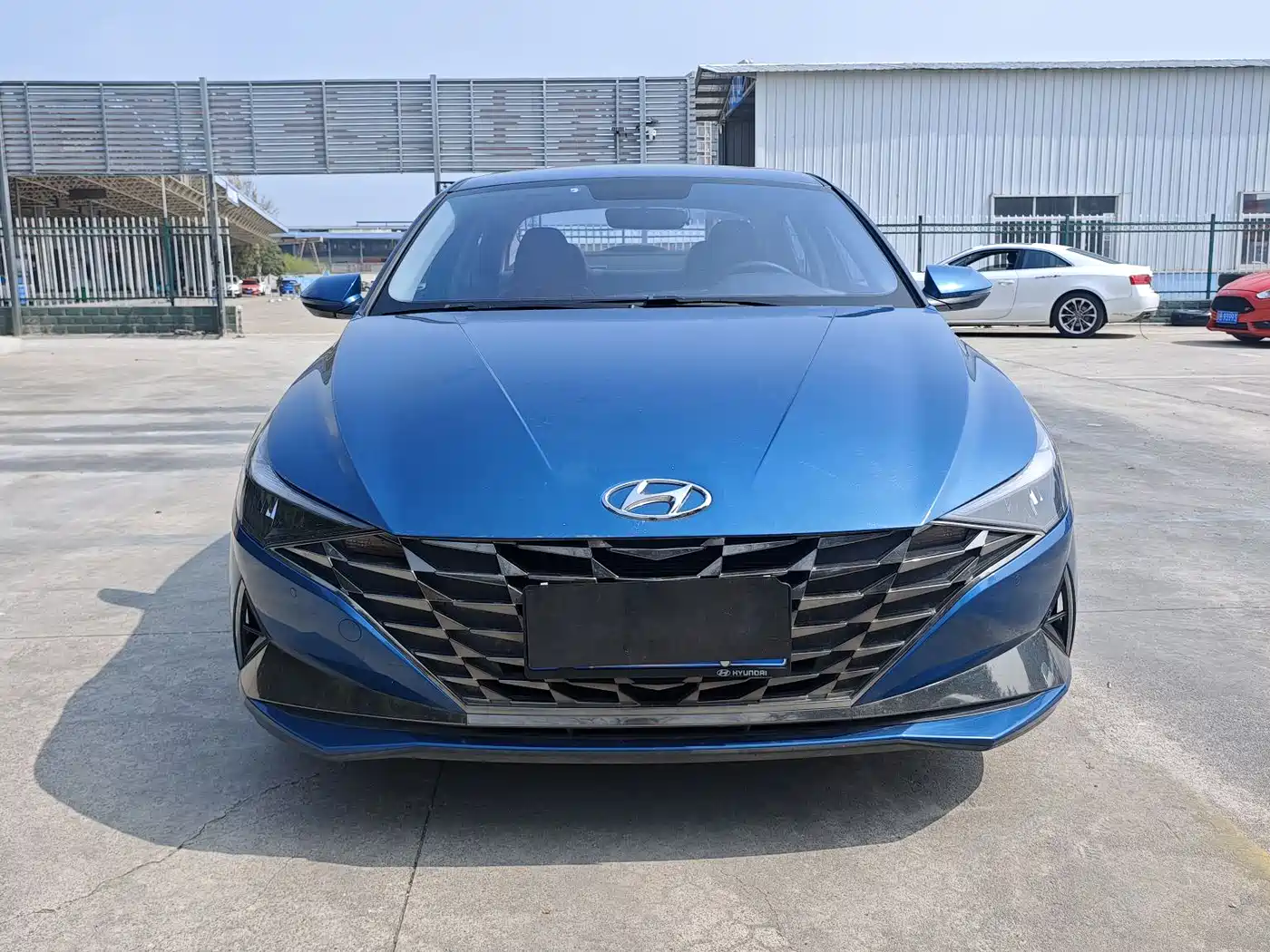 Hyundai Elantra 2022 1.5L CVT GLX Elite Edition фото 2