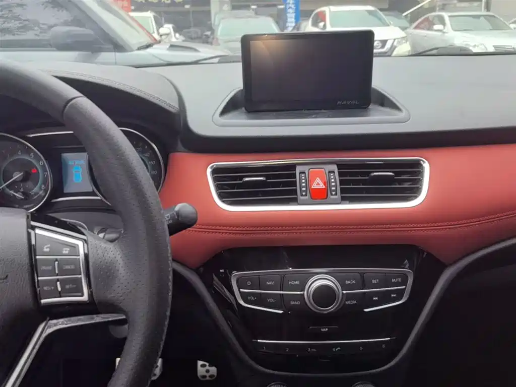 Haval H1 2016 Blue Label 1.5L AMT Luxury фото 13