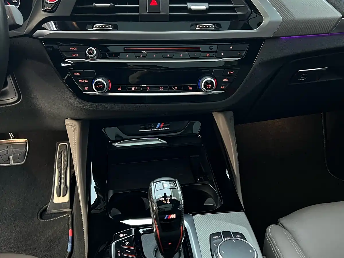 BMW X3 M 2019 X3 M Competition фото 10