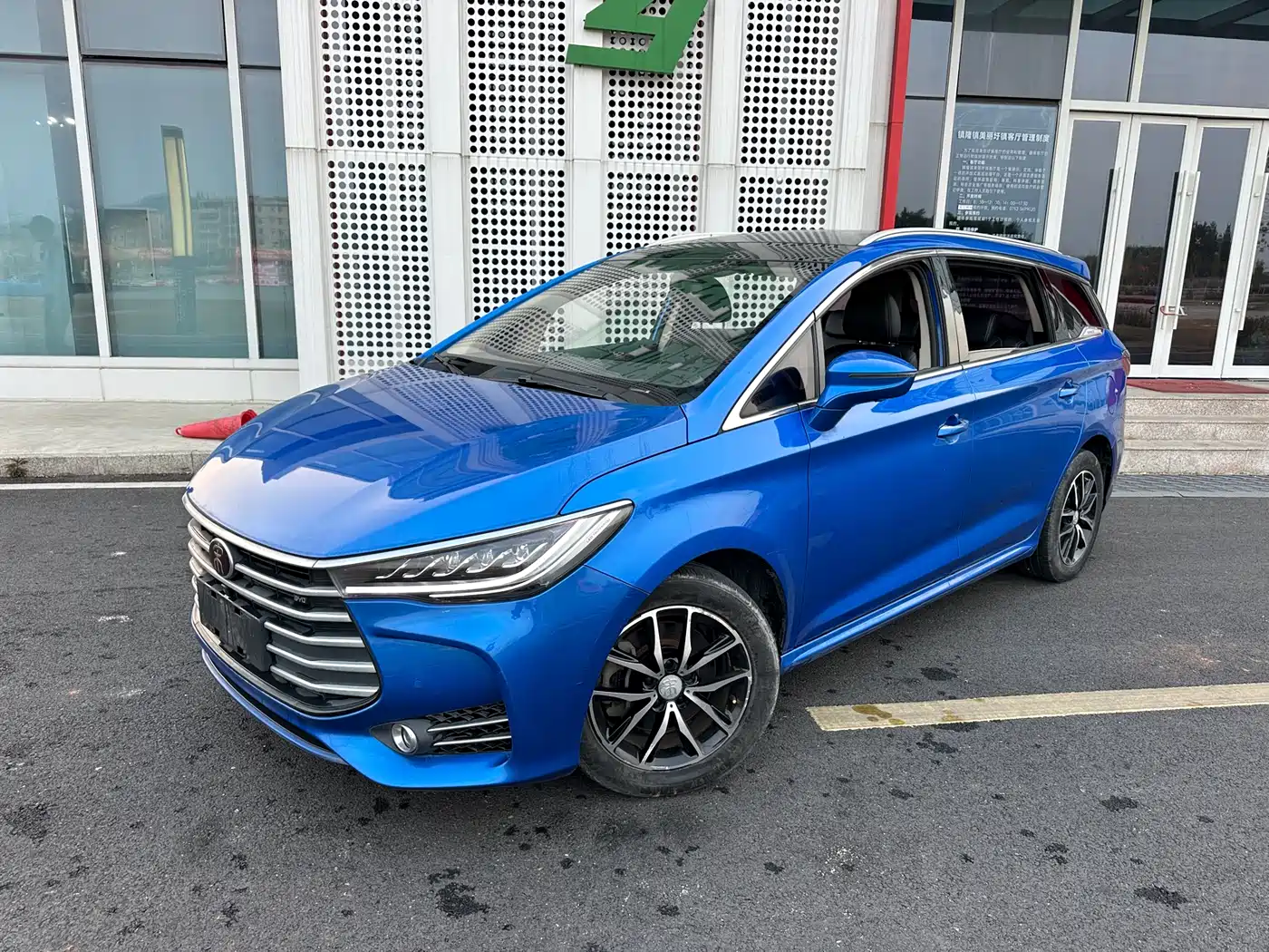 BYD Song MAX 2017 1.5T Auto Smart Connect Premium 7-seater фото 4
