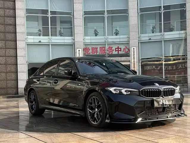 BMW 3 Series 2025