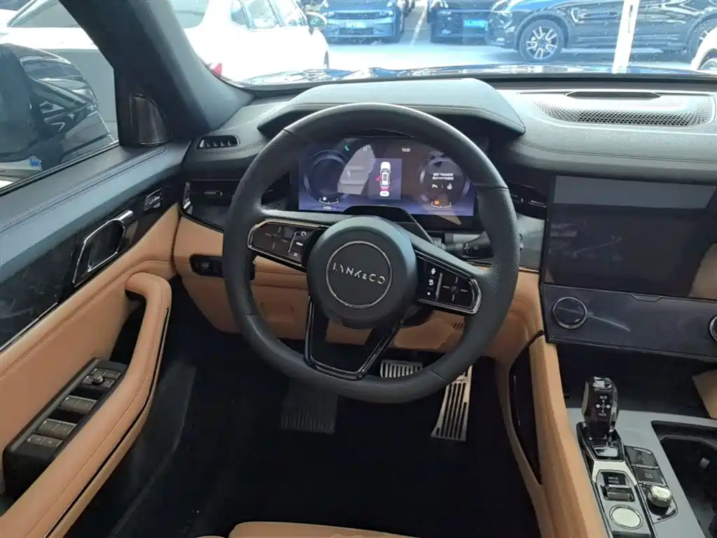Lynk & Co 09 EM-P 2021 2.0T PHEV Halo 7-Seater фото 11