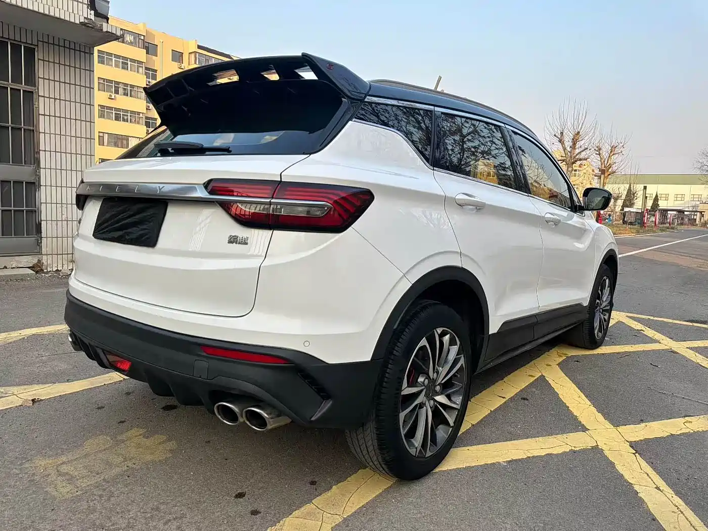 Geely Coolray 2019 2019 260T DCT Hunter China VI