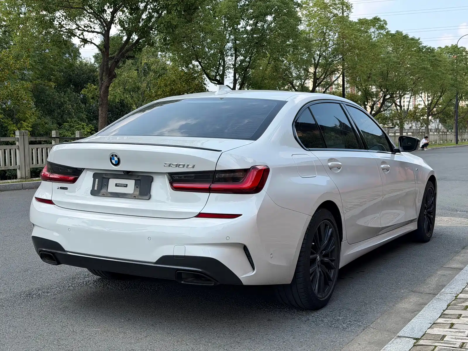 Photo 7 - BMW 3 Series
