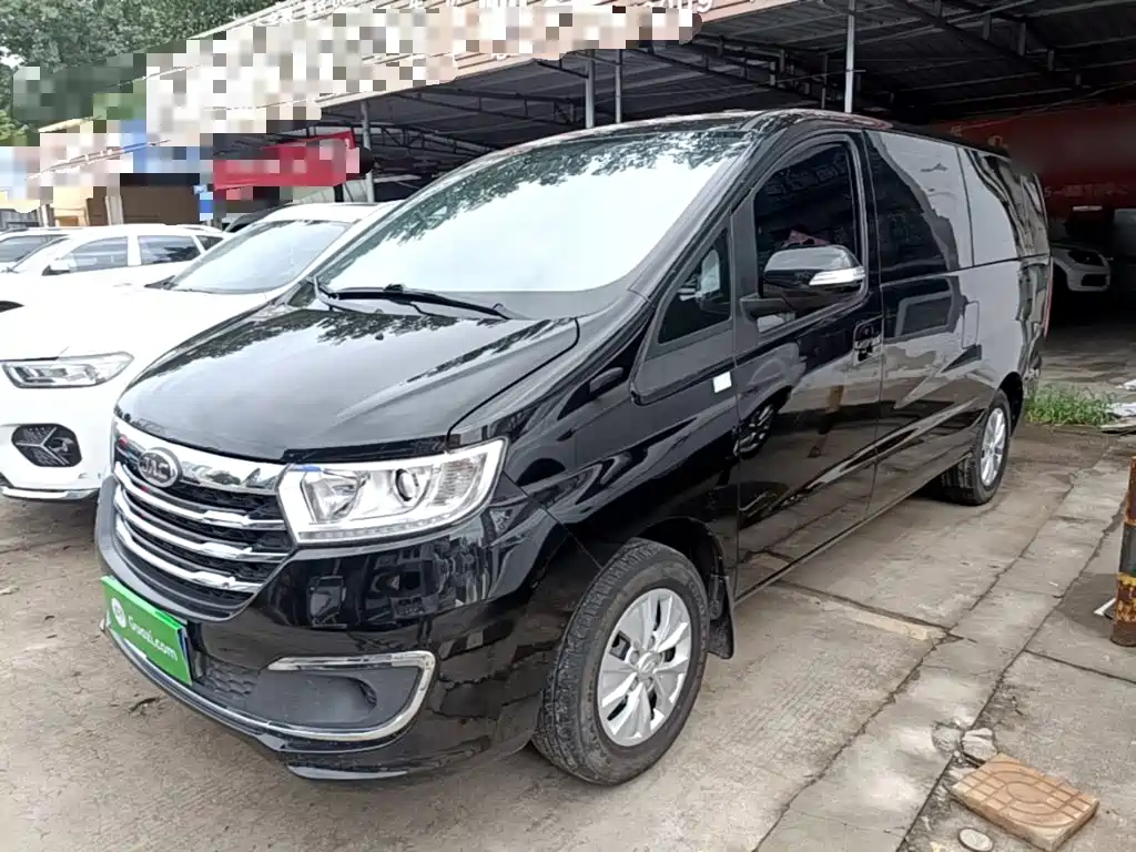 JAC Refine M3 2022 2022 PLUS 1.8L 7-Seater Standard