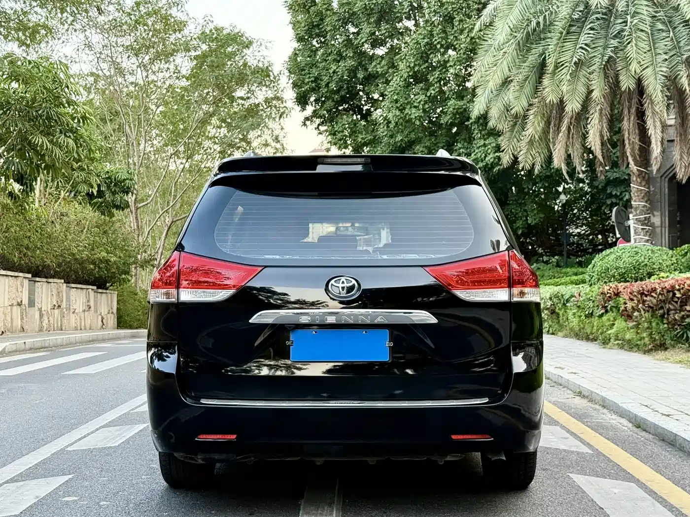 Toyota Sienna 2015 3.5L 2WD LE фото 14