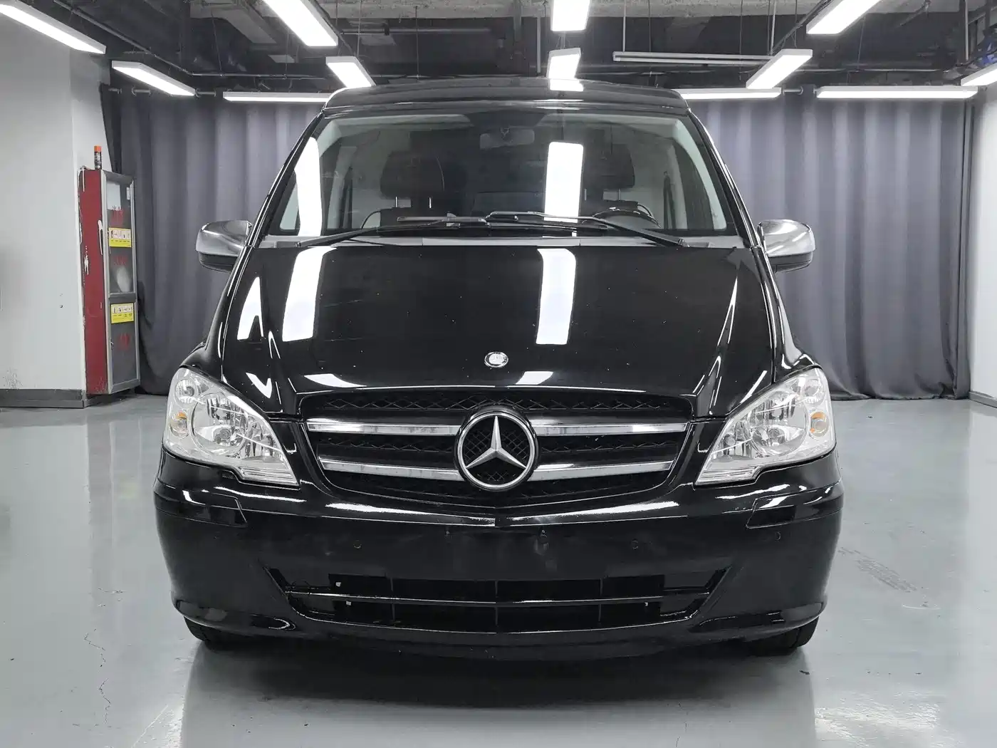 Mercedes-Benz Vito 2015 3.0L Elite фото 2