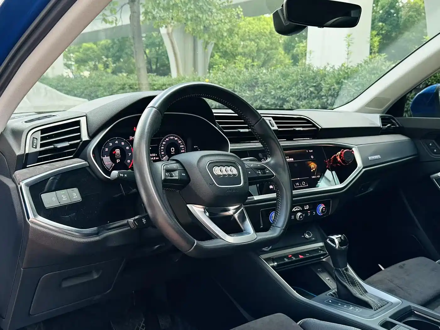 Фото 10 - Audi Q3