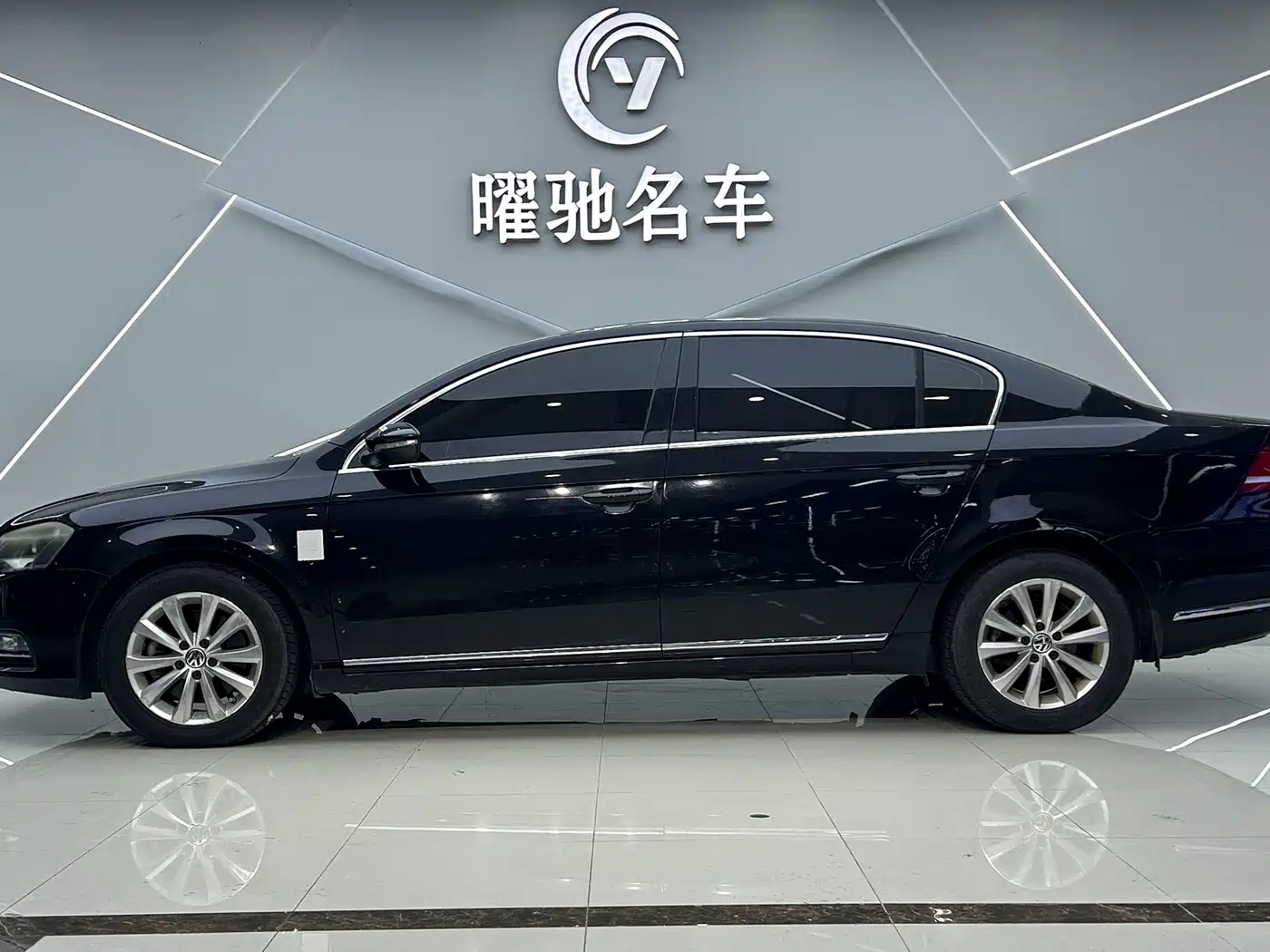 Photo 3 - Volkswagen Magotan