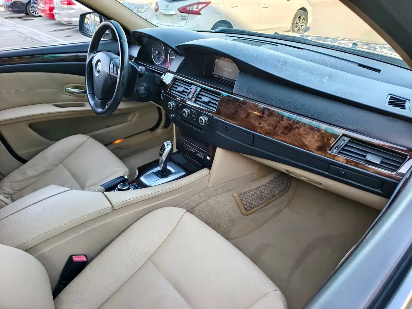 BMW 5 Series 2010 520Li Luxury фото 19