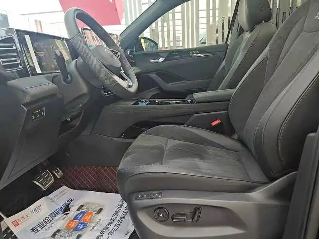 Фото 4 - Volkswagen Tiguan L