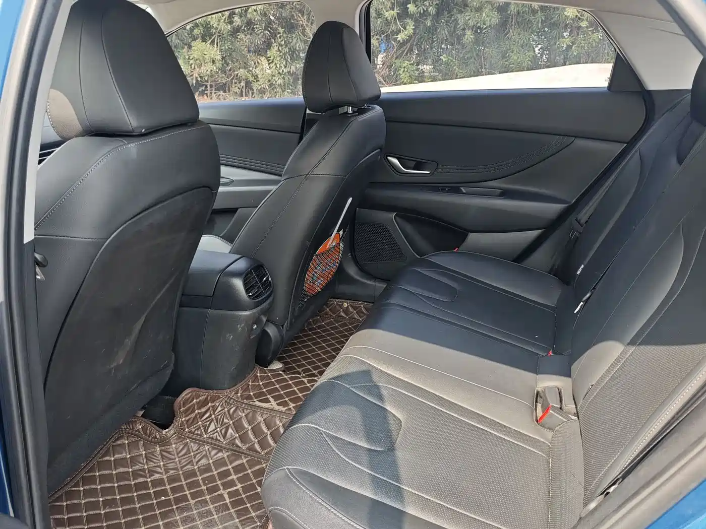 Hyundai Elantra 2022 1.5L CVT GLX Elite Edition фото 11