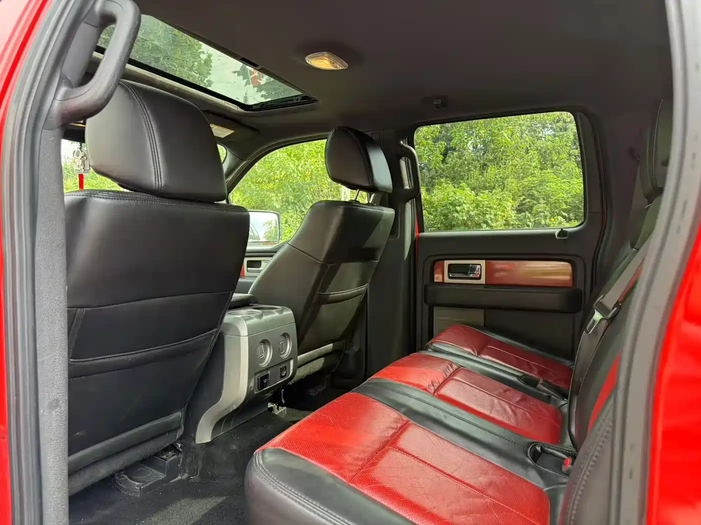 Ford F-150 Raptor 2012 2011 6.2L SVT Raptor SuperCrew