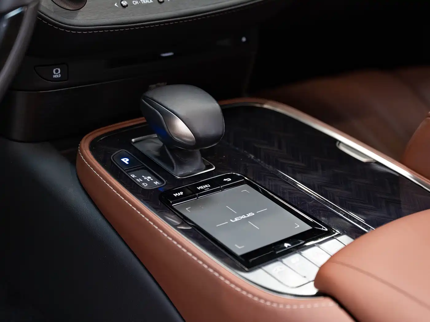 Lexus LS 2018 500h Executive Edition China V фото 15