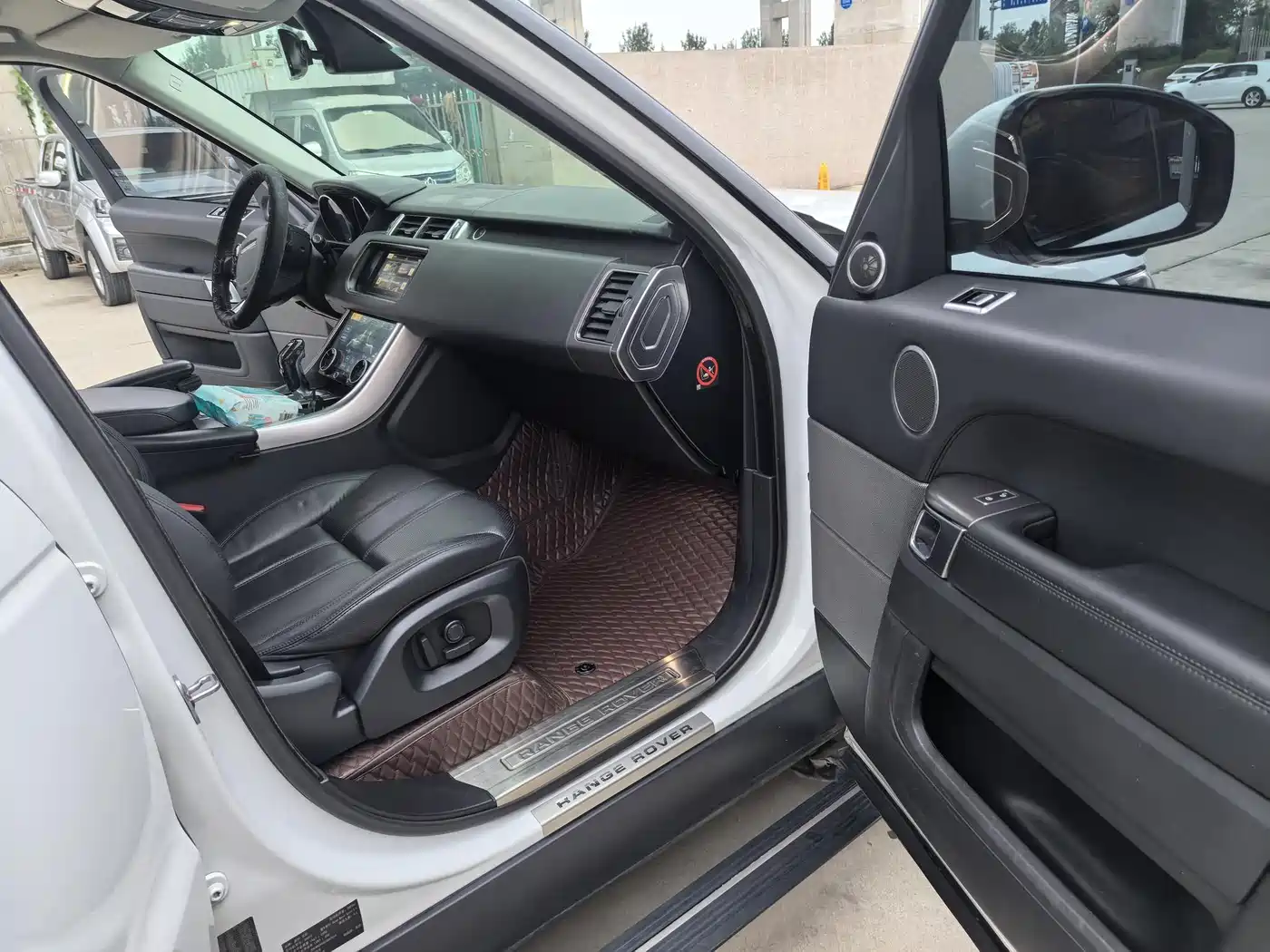 Land Rover Range Rover Sport 2016 Model 3.0 SDV6 HSE DYNAMIC фото 11