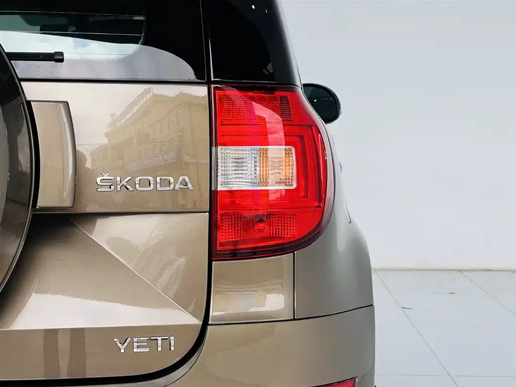 Škoda Yeti 2014 1.4TSI DSG Wild фото 9
