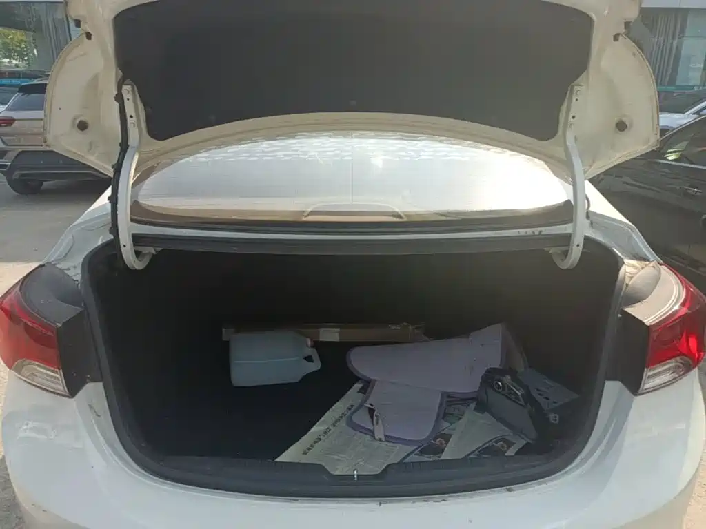 Hyundai Langdong 2014 2013 1.6L Automatic Premium