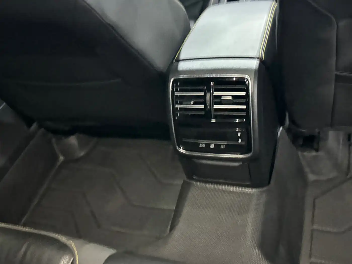 Фото 10 - Volkswagen FAW-Volkswagen CC