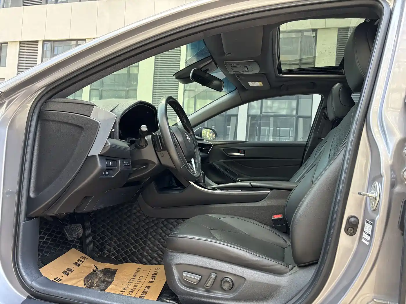 Toyota Avalon 2021 2.5L Luxury Edition фото 9