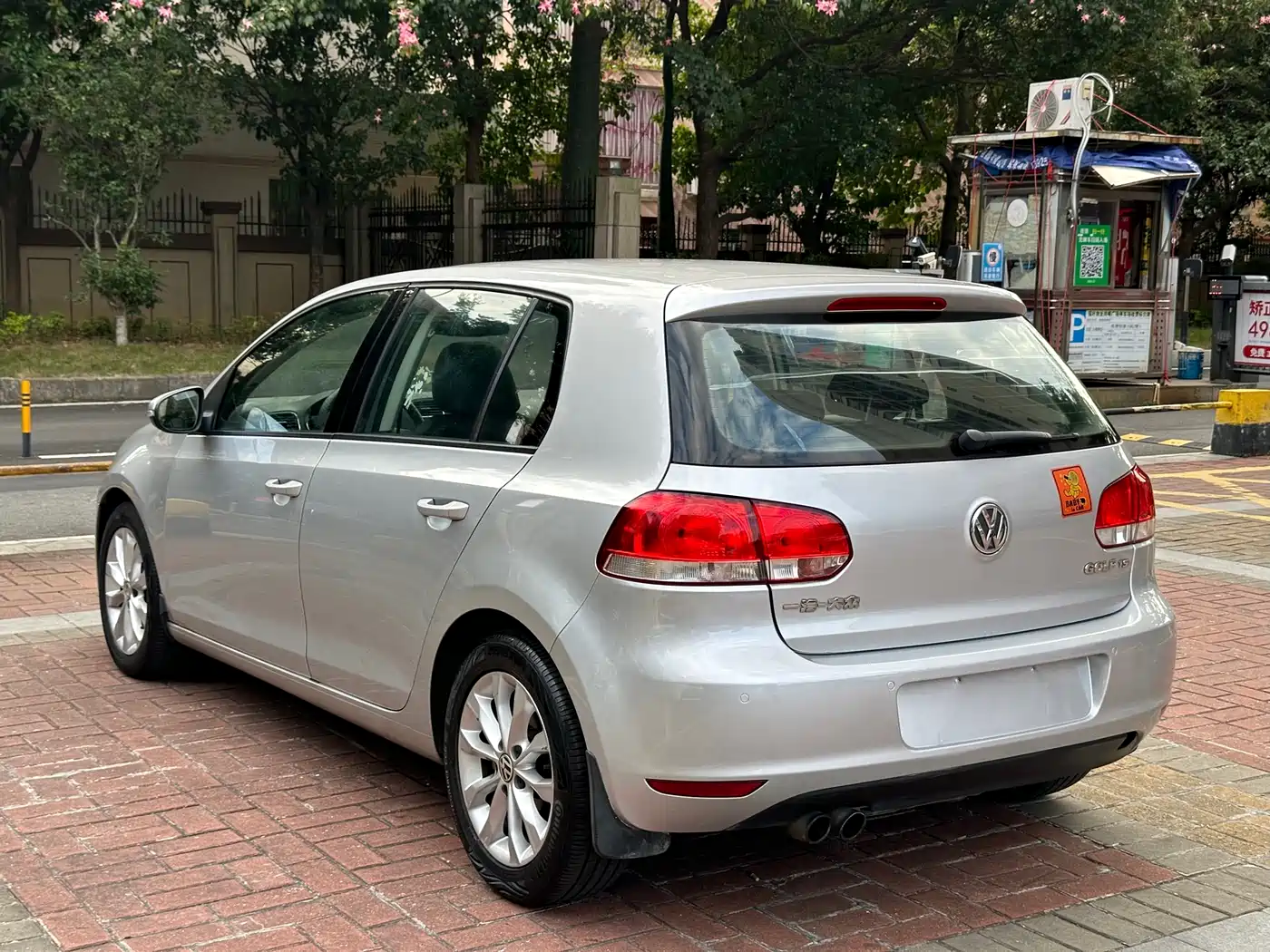 Volkswagen Golf 2011 1.4TSI Auto Comfort фото 5