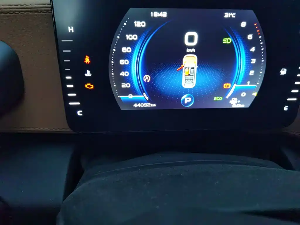 Фото 5 - Geely ICON