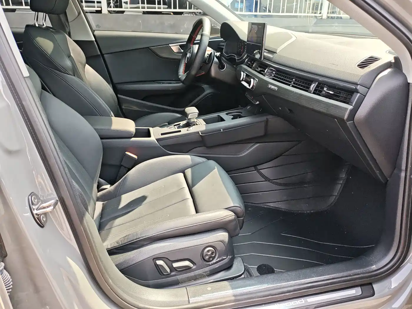 Audi A4 (Import) 2021 2021 allroad quattro Explorer
