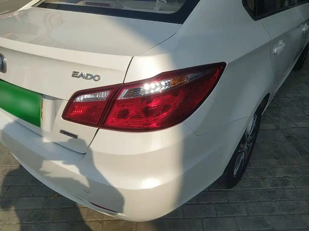 Changan Eado 2015 2015 1.6L Manual Luxury China V