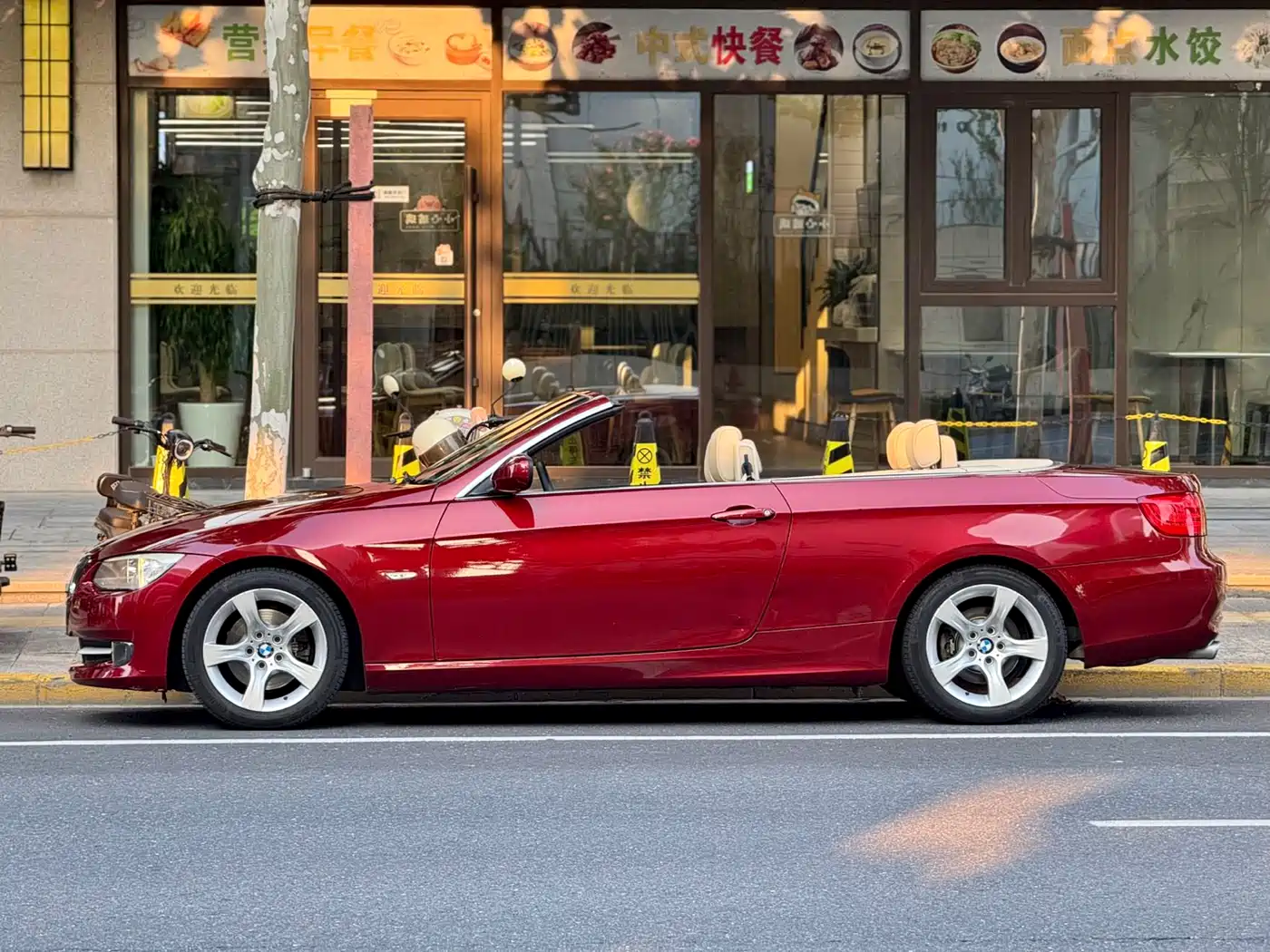 BMW 3 Series (Import) 2011 325i Convertible Coupe фото 15