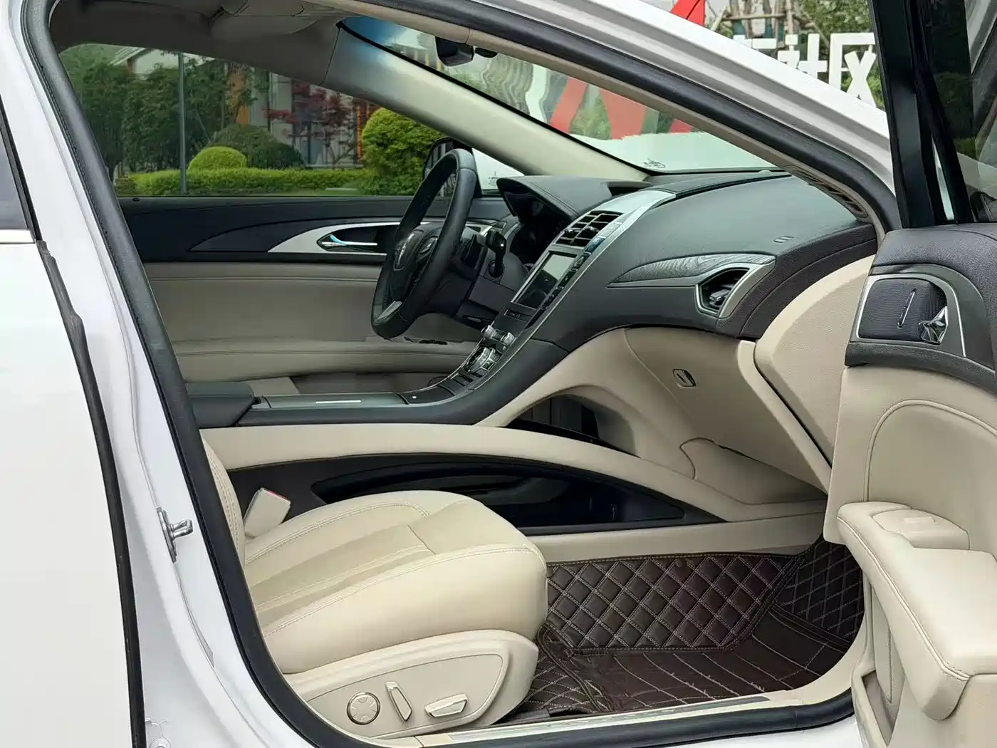 Lincoln MKZ 2020 2019 2.0T Zunya Edition China VI