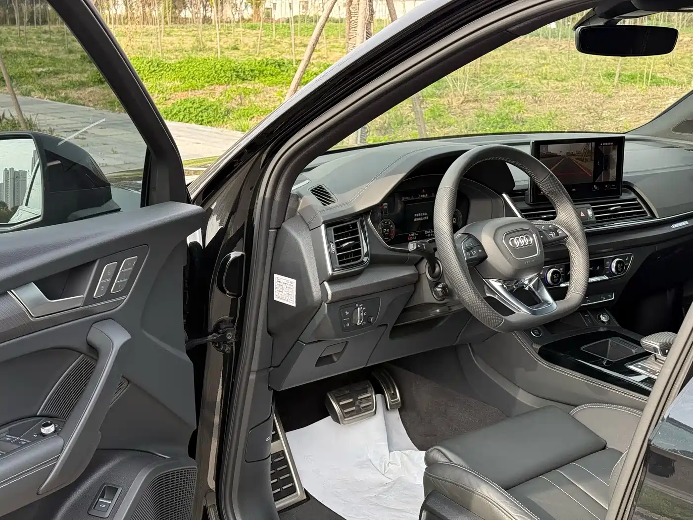 Audi Q5L 2024 Model 45 TFSI Luxury Dynamic фото 5
